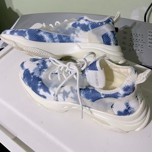 Steve Madden Size 12 Myles Bleached (like new)